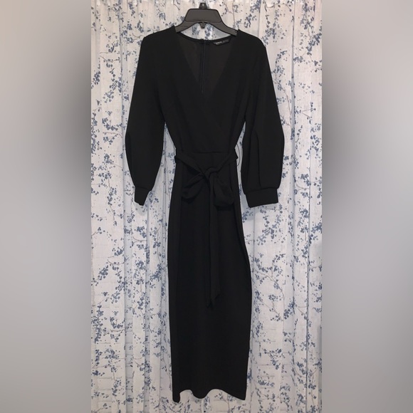 SHEIN Dresses & Skirts - SHEIN xs plunging self belt wrap pencil dress